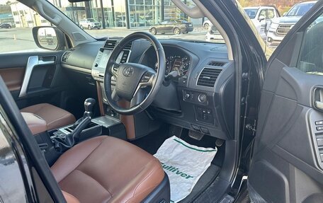 Toyota Land Cruiser Prado 150 рестайлинг 2, 2021 год, 6 100 000 рублей, 8 фотография