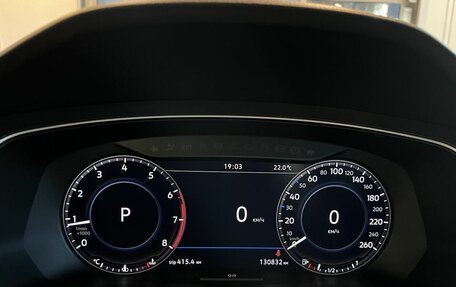 Volkswagen Tiguan II, 2018 год, 2 590 000 рублей, 11 фотография