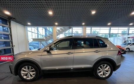 Volkswagen Tiguan II, 2018 год, 2 590 000 рублей, 6 фотография