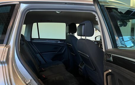 Volkswagen Tiguan II, 2018 год, 2 590 000 рублей, 26 фотография