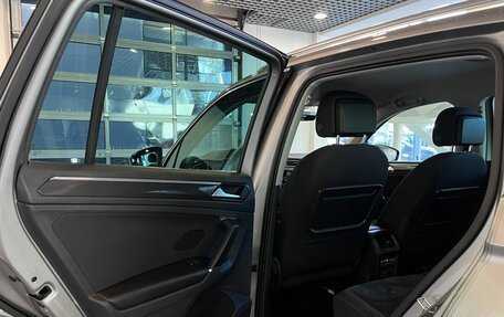 Volkswagen Tiguan II, 2018 год, 2 590 000 рублей, 25 фотография