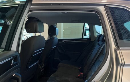 Volkswagen Tiguan II, 2018 год, 2 590 000 рублей, 24 фотография