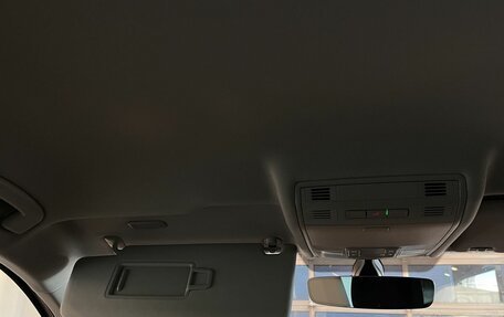 Volkswagen Tiguan II, 2018 год, 2 590 000 рублей, 34 фотография