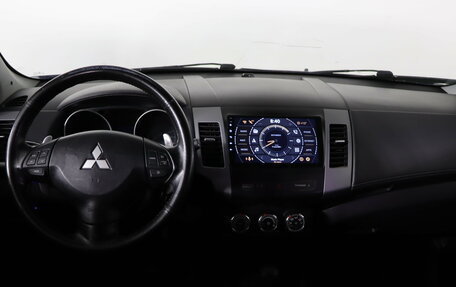 Mitsubishi Outlander III рестайлинг 3, 2011 год, 819 990 рублей, 13 фотография