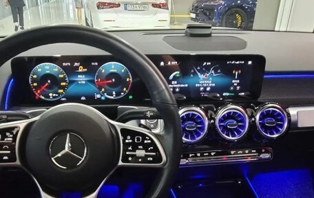 Mercedes-Benz GLB, 2022 год, 2 900 100 рублей, 15 фотография