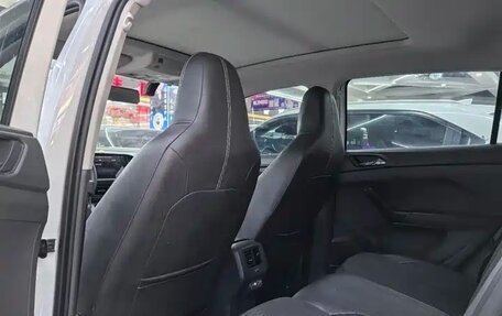 Volkswagen T-Cross I, 2021 год, 1 634 000 рублей, 8 фотография