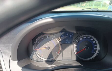 Hyundai Solaris II рестайлинг, 2012 год, 890 000 рублей, 11 фотография