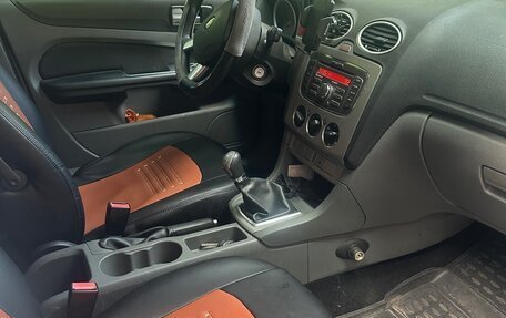 Ford Focus II рестайлинг, 2010 год, 450 000 рублей, 3 фотография