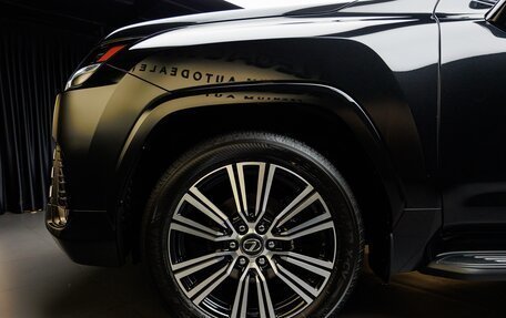 Lexus LX, 2026 год, 17 000 000 рублей, 9 фотография