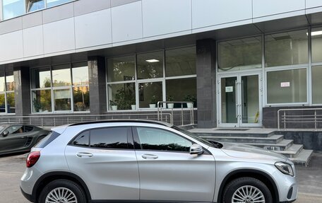 Mercedes-Benz GLA, 2019 год, 2 450 000 рублей, 4 фотография