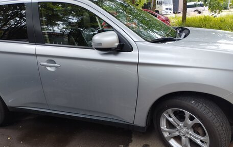 Mitsubishi Outlander III рестайлинг 3, 2012 год, 1 330 000 рублей, 6 фотография