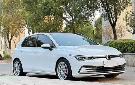 Volkswagen Golf VIII, 2021 год, 1 970 000 рублей, 3 фотография