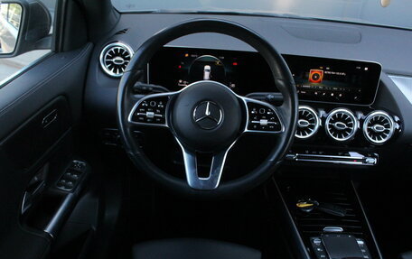 Mercedes-Benz GLA, 2020 год, 3 750 000 рублей, 9 фотография