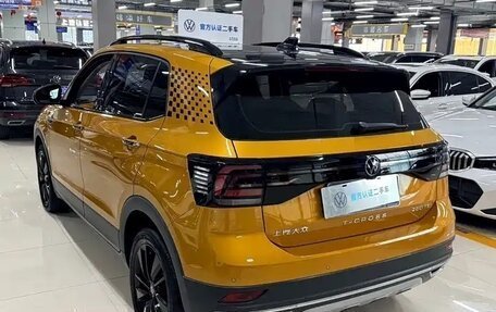 Volkswagen T-Cross I, 2022 год, 1 870 000 рублей, 4 фотография