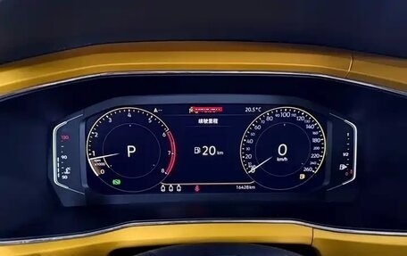 Volkswagen T-Cross I, 2022 год, 1 870 000 рублей, 11 фотография