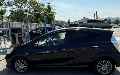 Toyota Aqua I, 2013 год, 680 000 рублей, 1 фотография
