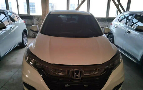 Honda Vezel, 2022 год, 1 390 000 рублей, 2 фотография