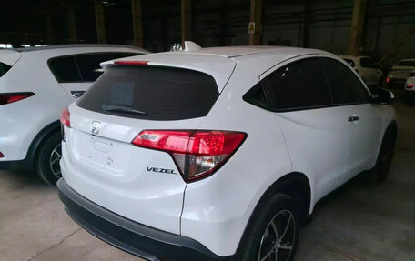 Honda Vezel, 2022 год, 1 390 000 рублей, 5 фотография