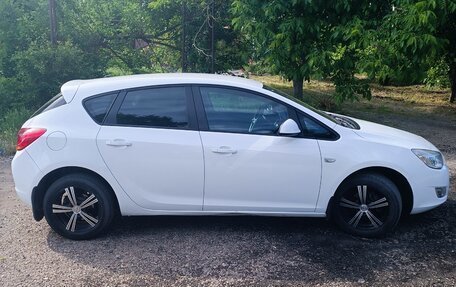 Opel Astra J, 2011 год, 790 000 рублей, 4 фотография