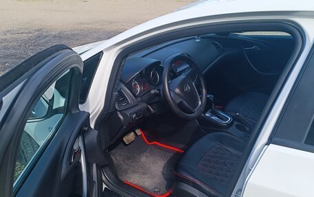 Opel Astra J, 2011 год, 790 000 рублей, 9 фотография