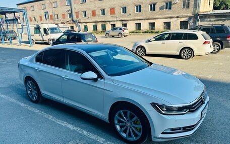 Volkswagen Passat B8 рестайлинг, 2017 год, 1 960 000 рублей, 4 фотография