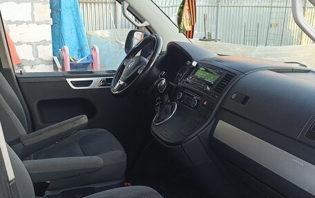 Volkswagen Multivan T5, 2013 год, 2 250 000 рублей, 10 фотография
