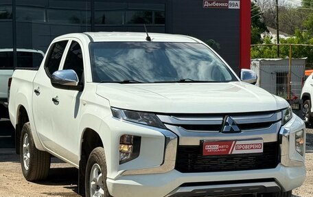 Mitsubishi L200 IV рестайлинг, 2021 год, 2 450 000 рублей, 3 фотография
