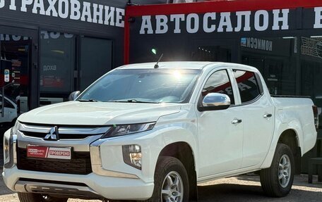 Mitsubishi L200 IV рестайлинг, 2021 год, 2 450 000 рублей, 6 фотография