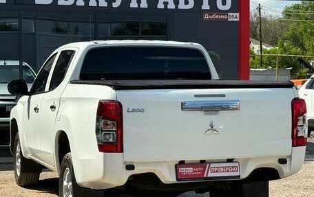 Mitsubishi L200 IV рестайлинг, 2021 год, 2 450 000 рублей, 9 фотография