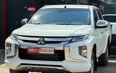 Mitsubishi L200 IV рестайлинг, 2021 год, 2 450 000 рублей, 5 фотография