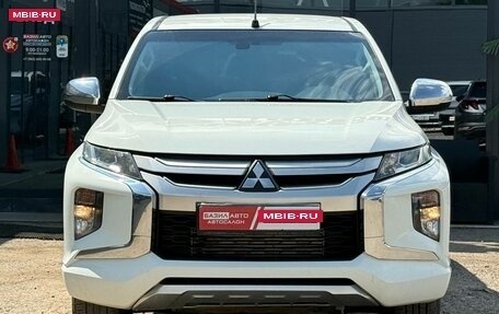 Mitsubishi L200 IV рестайлинг, 2021 год, 2 450 000 рублей, 4 фотография