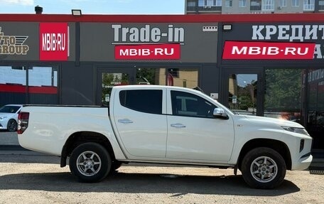 Mitsubishi L200 IV рестайлинг, 2021 год, 2 450 000 рублей, 13 фотография