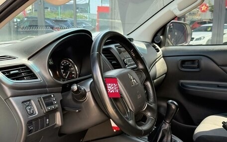Mitsubishi L200 IV рестайлинг, 2021 год, 2 450 000 рублей, 15 фотография