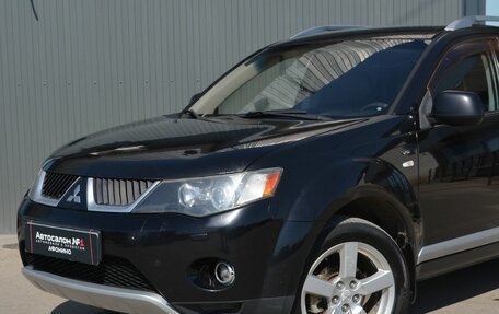 Mitsubishi Outlander III рестайлинг 3, 2007 год, 889 999 рублей, 1 фотография