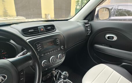 KIA Soul II рестайлинг, 2016 год, 950 000 рублей, 12 фотография