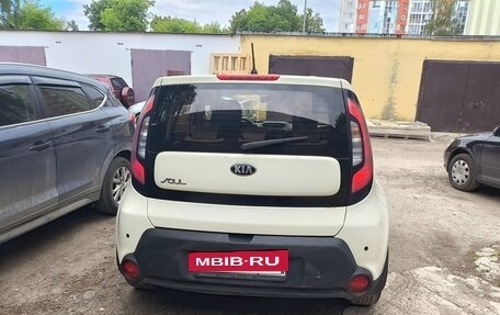 KIA Soul II рестайлинг, 2016 год, 950 000 рублей, 3 фотография
