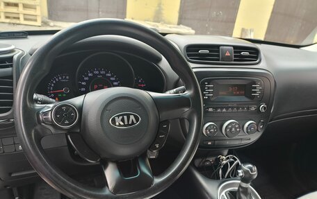 KIA Soul II рестайлинг, 2016 год, 950 000 рублей, 13 фотография