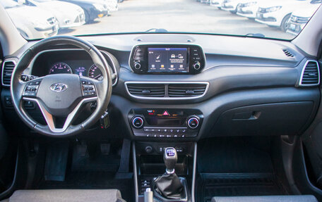 Hyundai Tucson III, 2019 год, 2 199 000 рублей, 12 фотография
