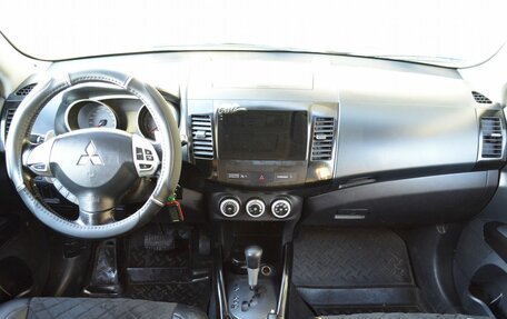 Mitsubishi Outlander III рестайлинг 3, 2007 год, 999 888 рублей, 7 фотография