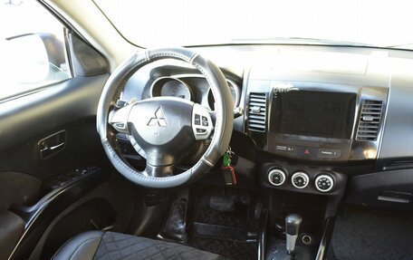 Mitsubishi Outlander III рестайлинг 3, 2007 год, 999 888 рублей, 8 фотография