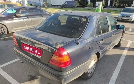 Mercedes-Benz C-Класс, 1995 год, 430 000 рублей, 5 фотография