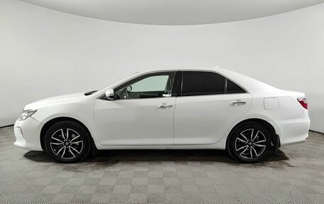 Toyota Camry, 2017 год, 1 900 000 рублей, 8 фотография