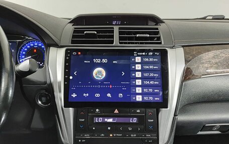 Toyota Camry, 2017 год, 1 900 000 рублей, 15 фотография