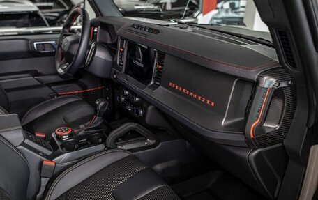 Ford Bronco, 2025 год, 17 000 000 рублей, 19 фотография
