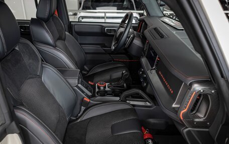 Ford Bronco, 2025 год, 17 000 000 рублей, 38 фотография