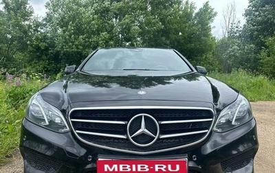 Mercedes-Benz E-Класс, 2015 год, 2 680 000 рублей, 1 фотография