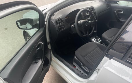 Volkswagen Polo VI (EU Market), 2017 год, 680 000 рублей, 7 фотография