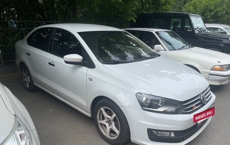 Volkswagen Polo VI (EU Market), 2017 год, 680 000 рублей, 3 фотография