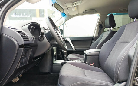 Toyota Land Cruiser Prado 150 рестайлинг 2, 2019 год, 4 780 000 рублей, 16 фотография