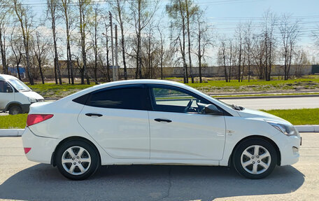 Hyundai Solaris II рестайлинг, 2015 год, 770 000 рублей, 4 фотография